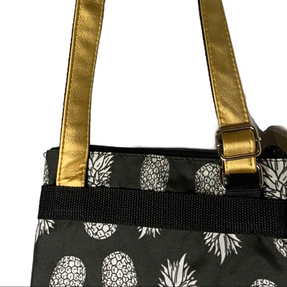 Simply Southern Crossbody Black White Pineapple - Picture 3 of 5